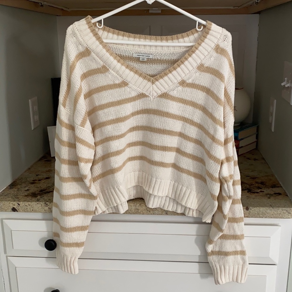 V neck sweater